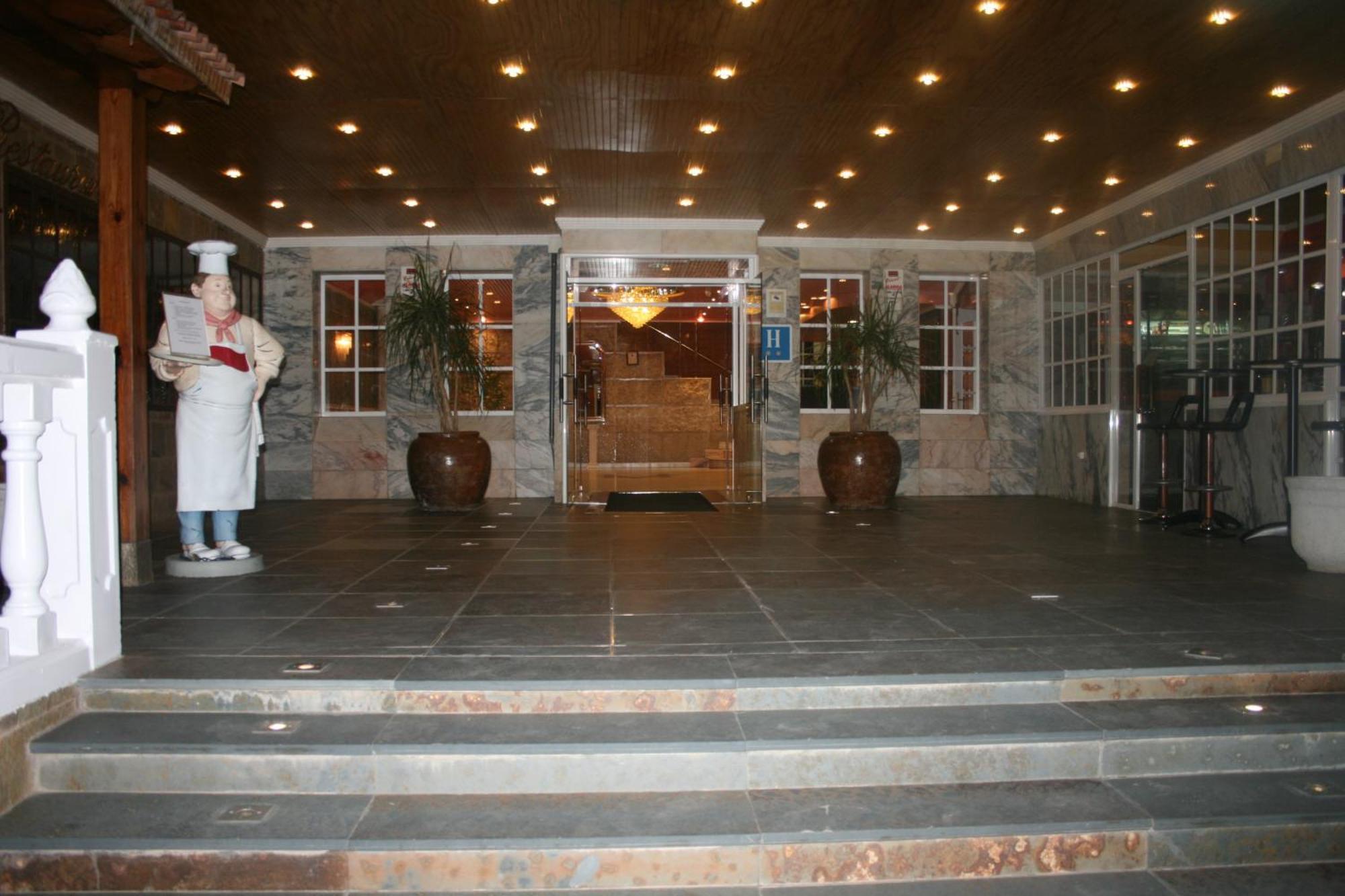 Hotel Verona Puertollano Extérieur photo